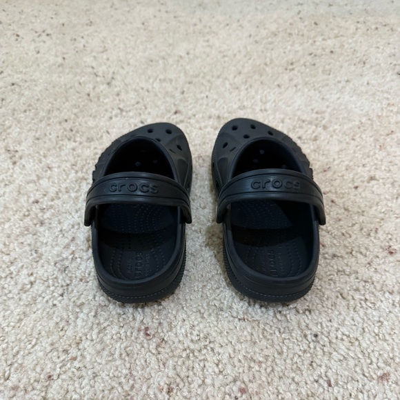CROCS Kids Black Sandals - Picture 3 of 4